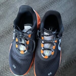 Women’s on cloud shoes - size EU 36